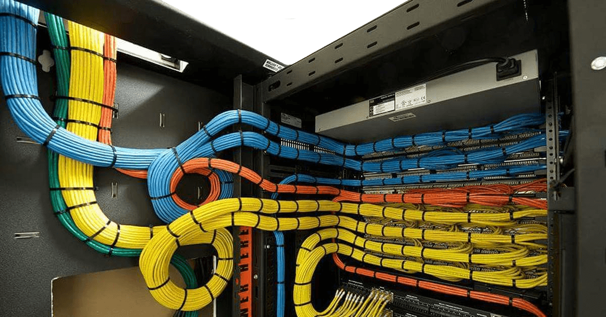 výstavba komunikačních linek z optických vláken